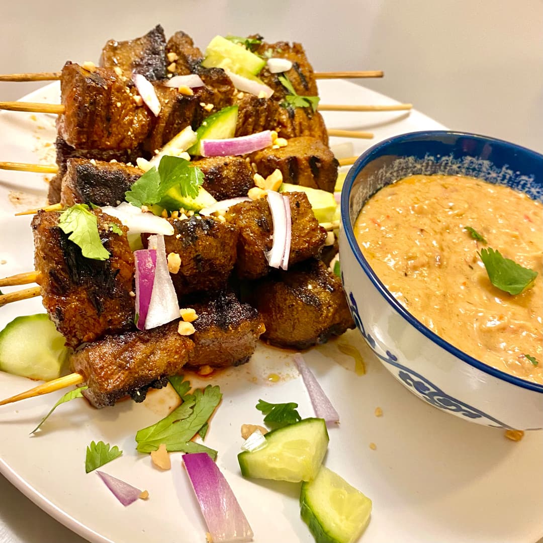 Brochettes de boeuf sauce Satay piquante