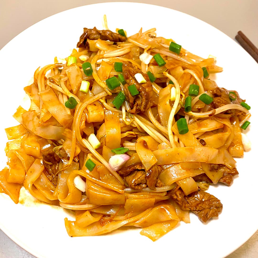 Nouilles sautées au boeuf « Chow Fun »