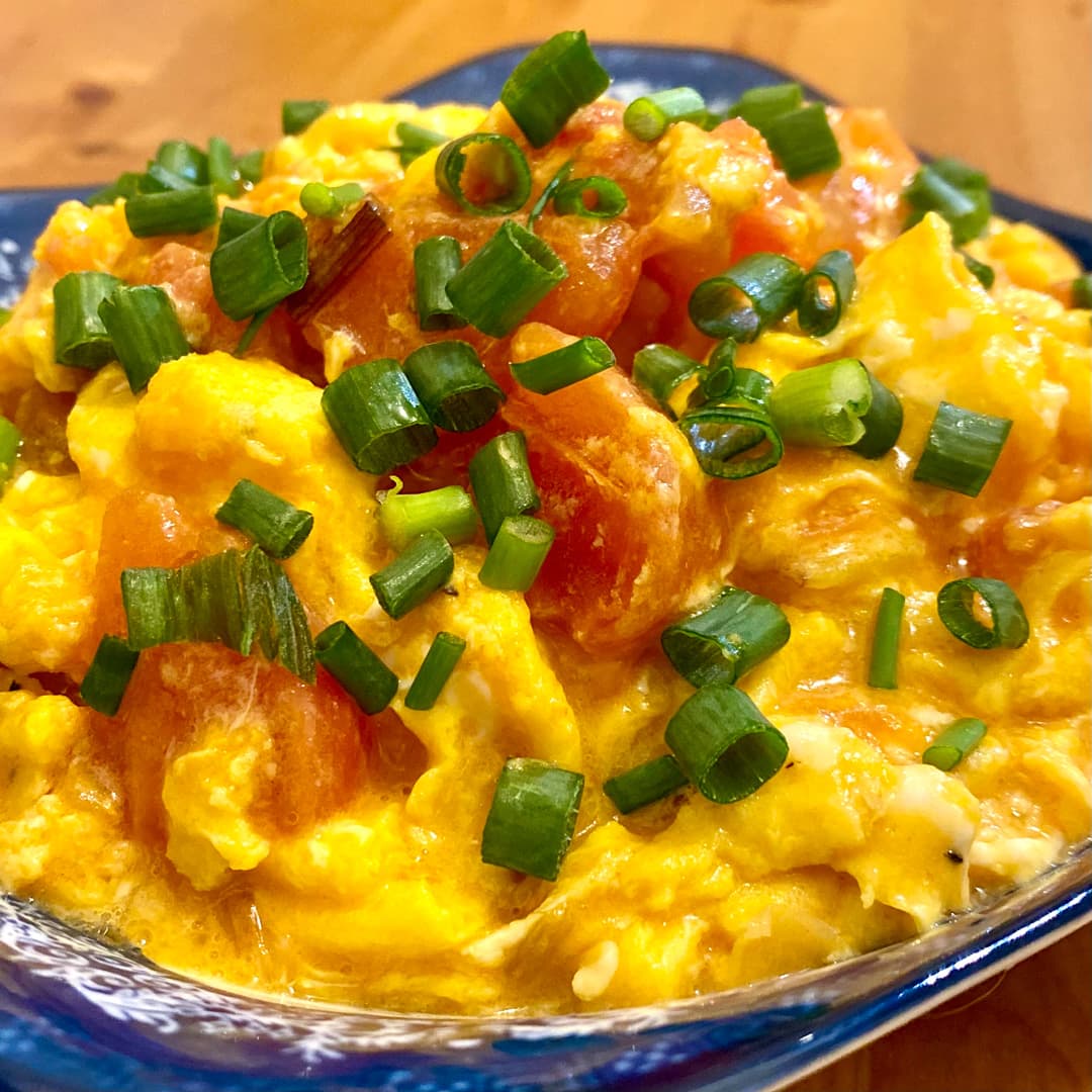 Oeufs brouillés aux tomates